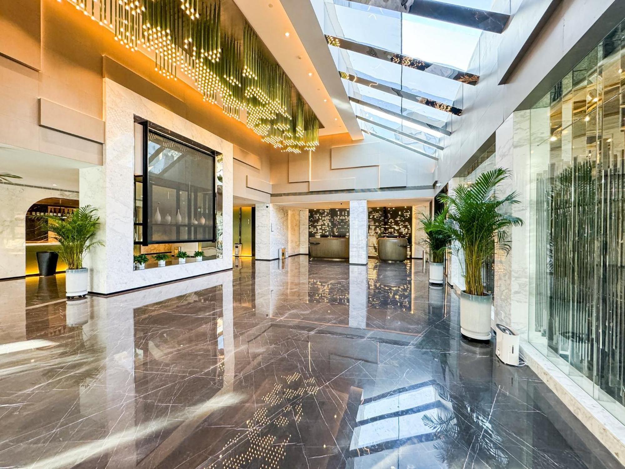 Holiday Inn Zhengzhou Zhongzhou By Ihg Bagian luar foto